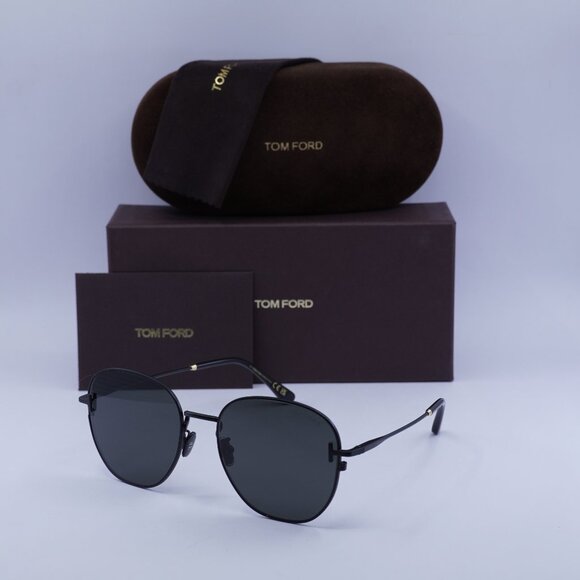 Final Price! Tom Ford FT0976-K 02A Black/Smoke Sunglasses - Picture 5 of 9